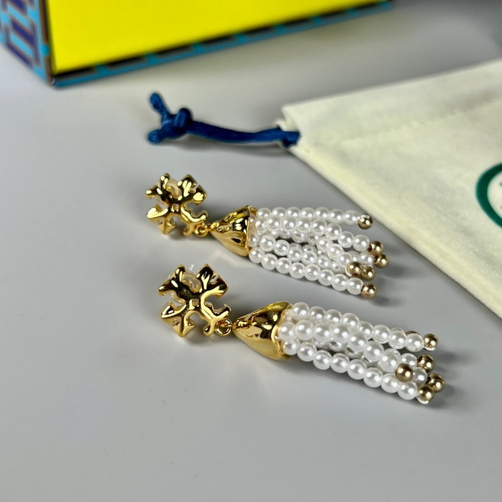 TORY BURCH Pearl Earrings - Picture 4 of 6
